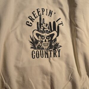 Creepin' It Country Graphic Tee